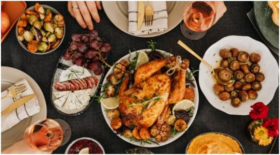 What Are Some Easy, Crowd-Pleasing Dishes for Hosting?