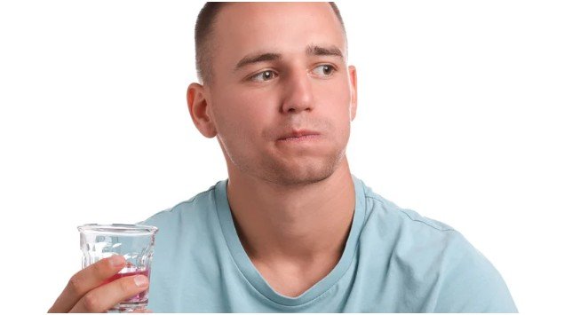 Natural Remedies and Lifestyle Habits for a Brighter Smile