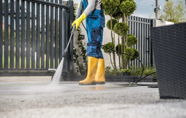 The Science of High-Pressure Water Cleaning